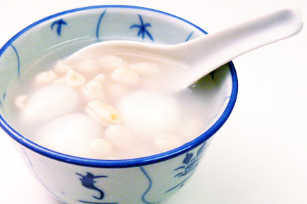 Sesame Tangyuan in Peanut Broth